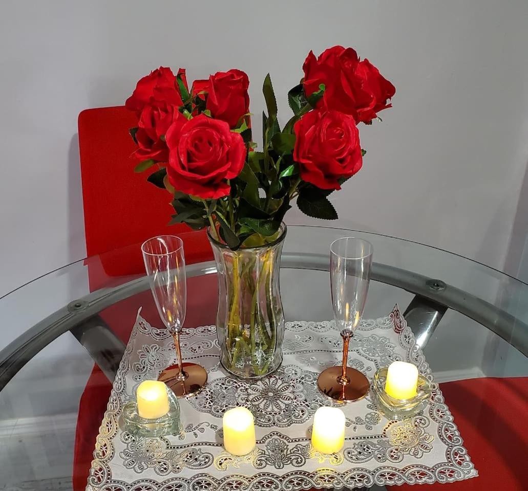 Lovely 2 Bedroom Apartment With 2 Entrance And Parking Нью-Йорк Экстерьер фото
